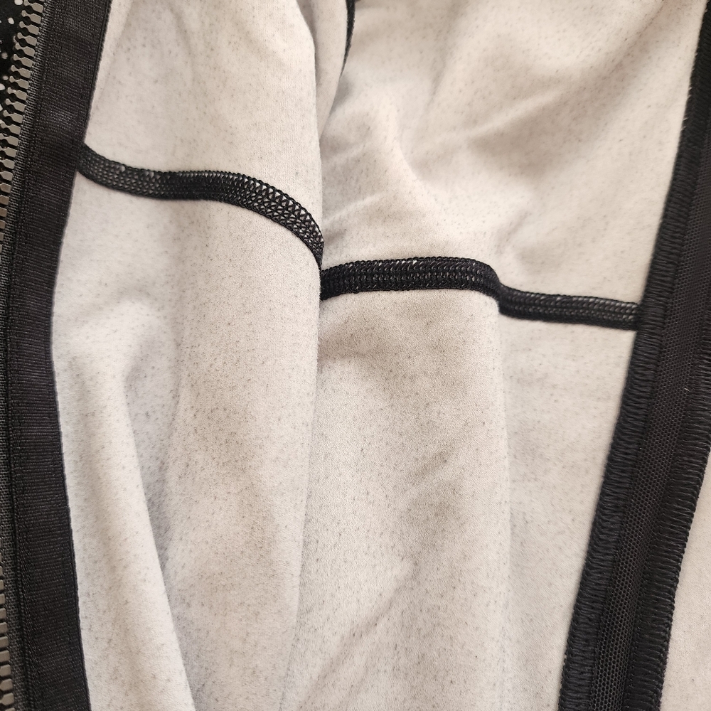 Lululemon Contour Jacket - Picture 6 of 6